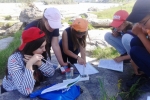 Профильный экологический лагерь Золотые горы  - Юные экологи на занятии