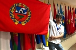 Флаг Алтайского края в Совете Федерации. На фото Владимир Сивов